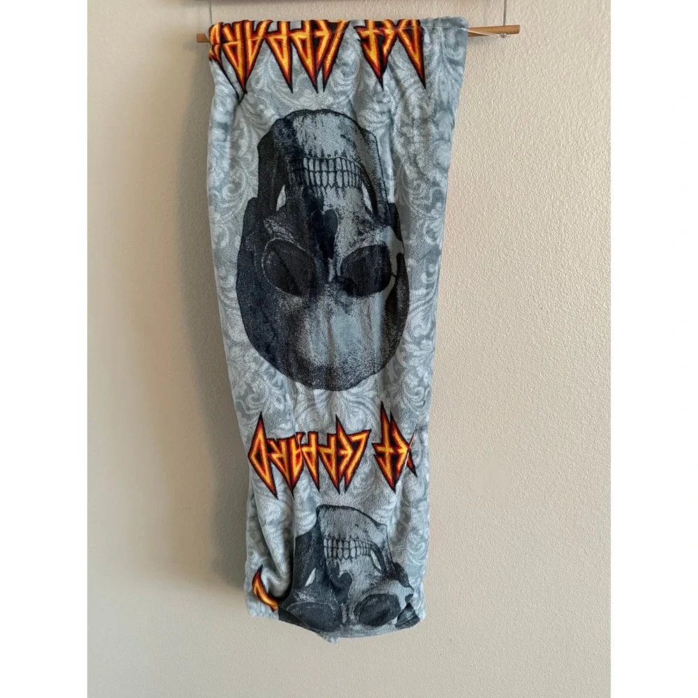 Def Leppard Silk Touch Throw Blanket Skull Damask Grey Orange 50x70  NEW